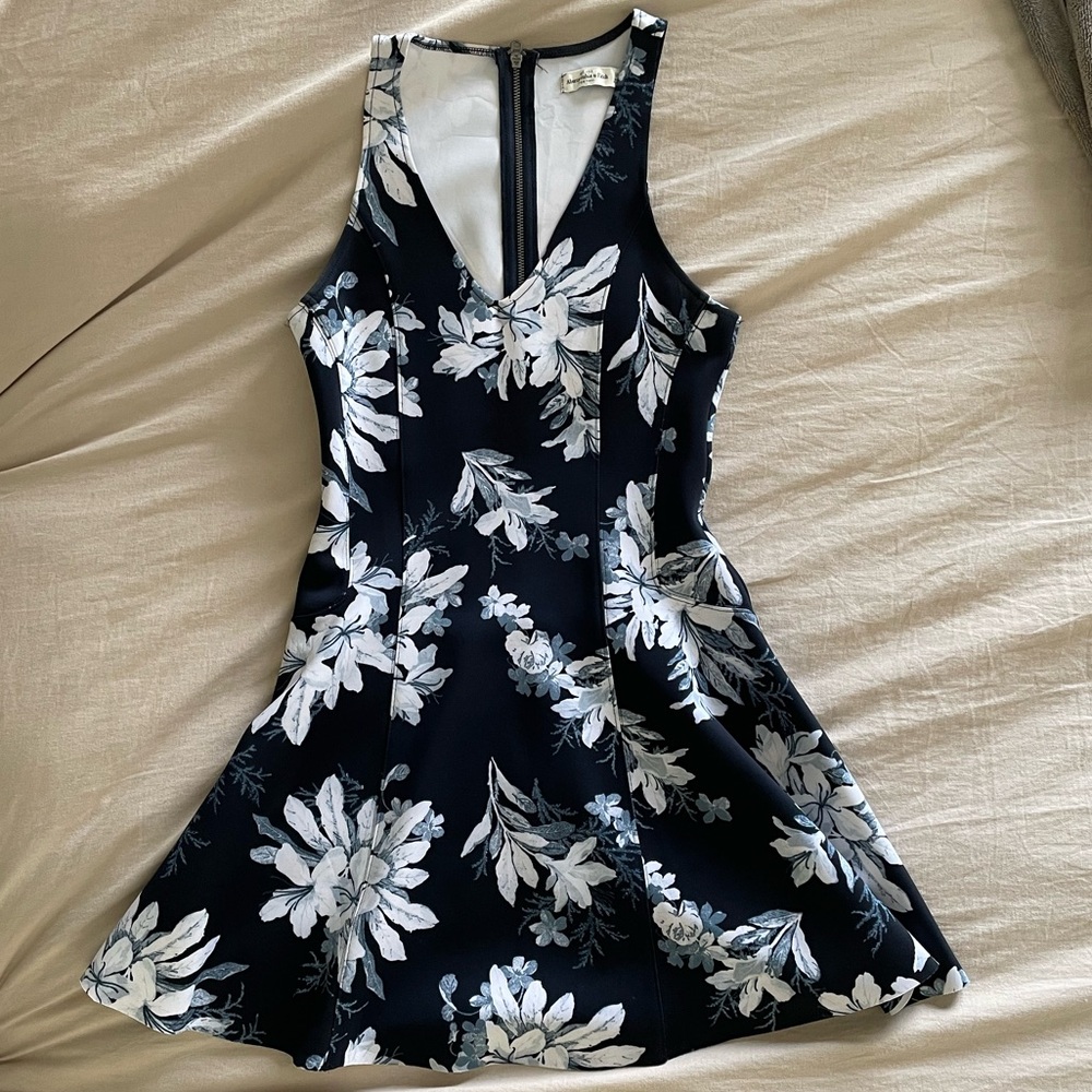 Abercrombie & Fitch Floral Print Dress